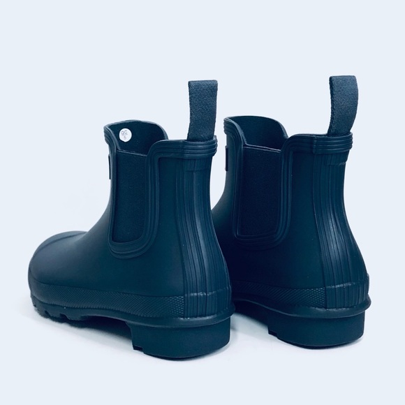 NEW- Hunter Women’s Chelsea Short Rain Boots - Picture 5 of 12